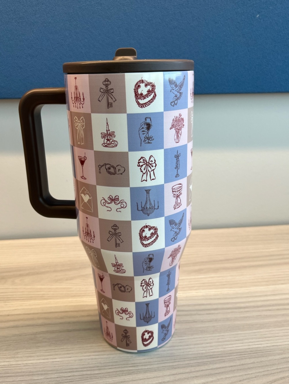Anthropologie x HydroJug “Key to My Heart” 40 oz Travel